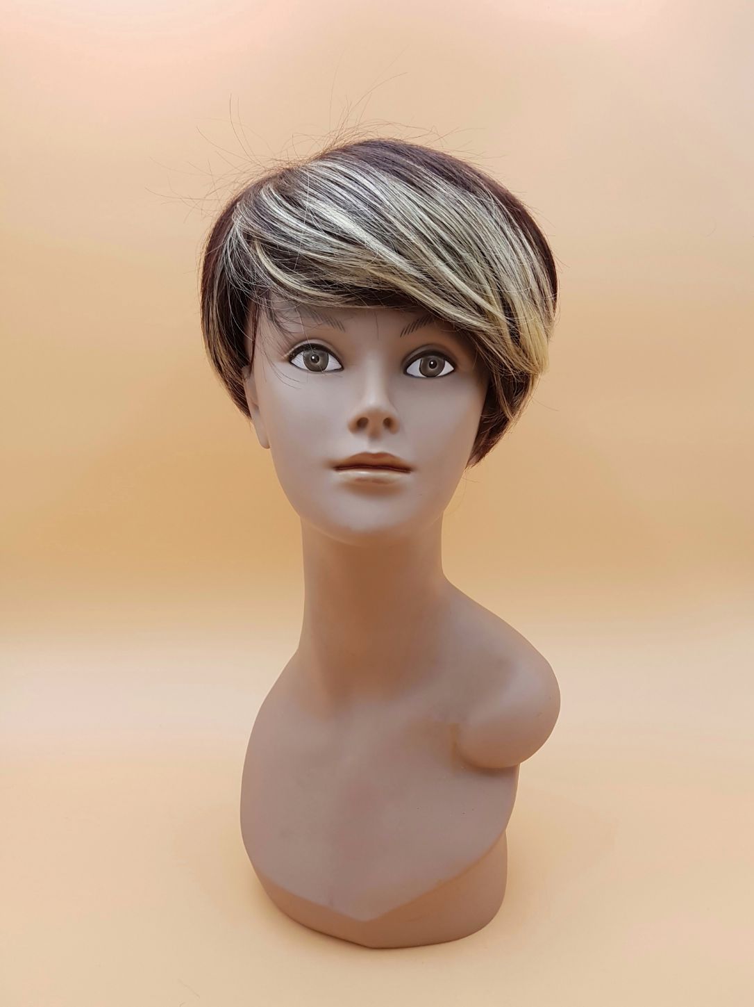 Milan - Synthetic Hair Wig image cap